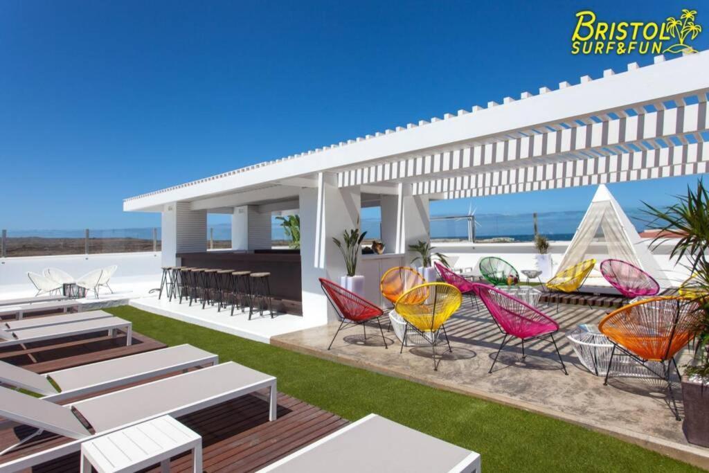 B-Rent Bristol Beach Surf & Fun كوراليهو المظهر الخارجي الصورة